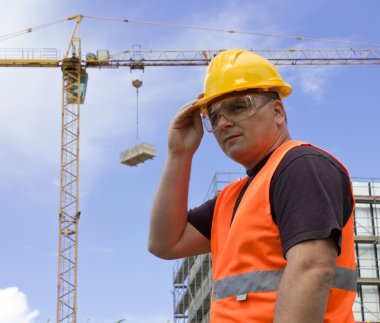 İnşaat alanında çalışan işçiler