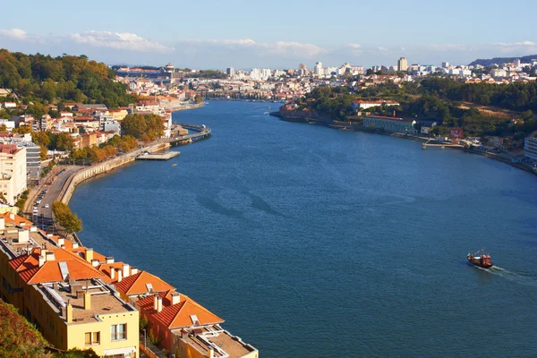 Река Доуру, Порту, Португалия — стоковое фото