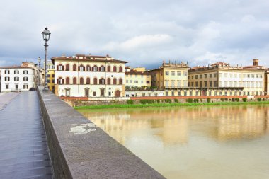 Floransa 'da Arno Nehri