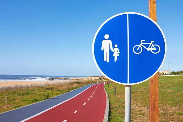 Marker lungomare e pista ciclabile — Foto Stock