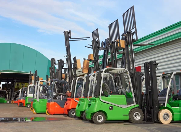 Electric forklift stackers — Stockfoto