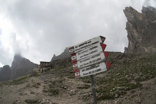 Berg tekenen — Stockfoto