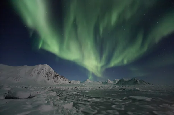 Natuurverschijnsel van Noorderlicht (Aurora Borealis) — Stockfoto