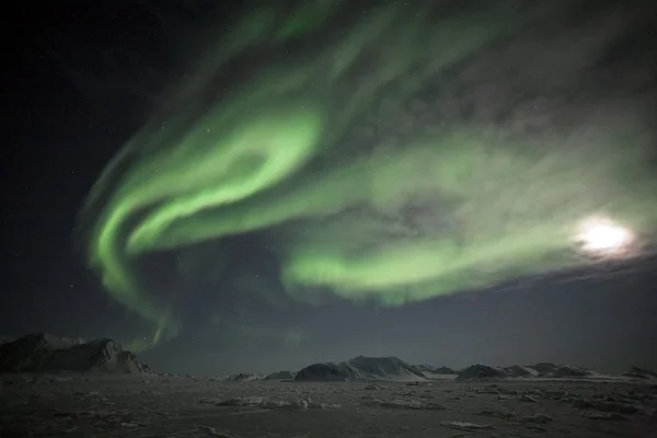 Природное явление Северного сияния (Aurora Borealis) ) — стоковое фото