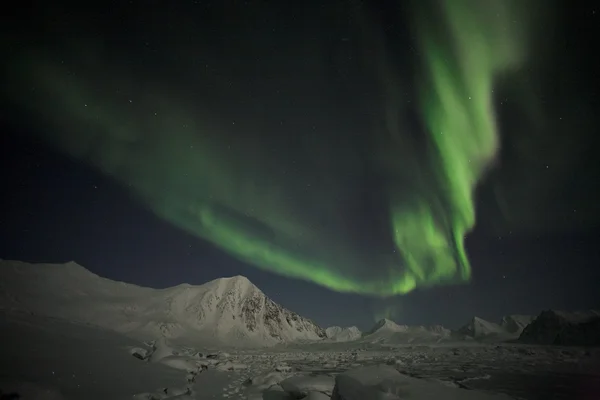 Fenômeno natural das Luzes do Norte (Aurora Borealis ) — Fotografia de Stock