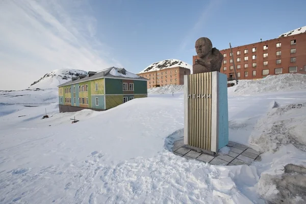 Barentsburg-列宁纪念碑 — 图库照片