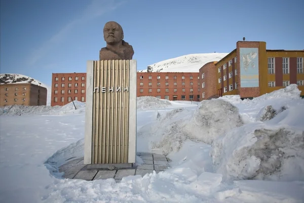 Barentsburg-列宁纪念碑 — 图库照片