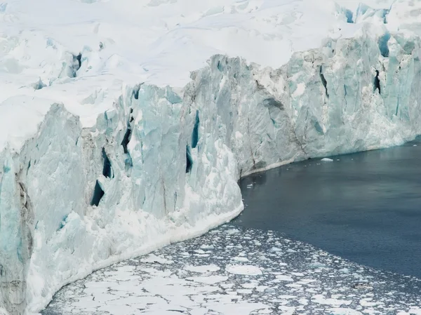 Paysage glaciaire arctique — Photo