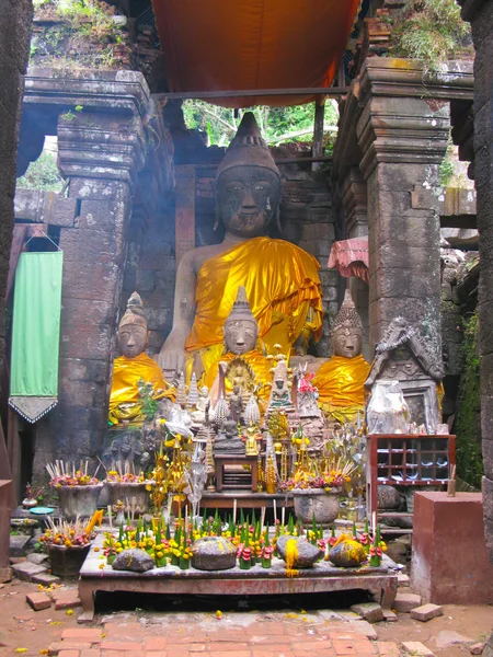 Vieux Bouddha à Vat Phou, Laos — Photo
