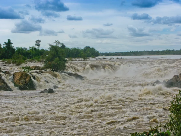 Kon pha pheng, Asiens Niagara fällt in Laos — Stockfoto