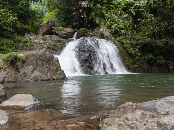 2 poziom khlong kaeo wodospad — Zdjęcie stockowe