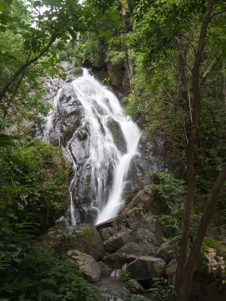 4. úroveň khlong kaeo vodopád — Stock fotografie