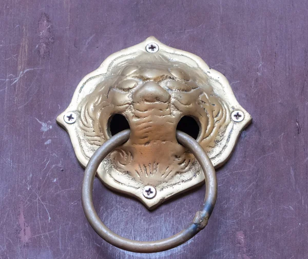 Old Thai style door knocker — Stock Photo, Image