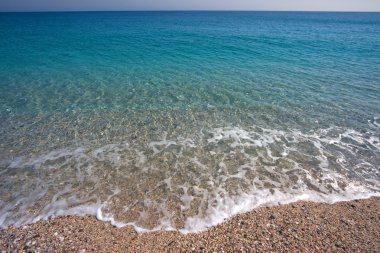 plaj ve mavi deniz