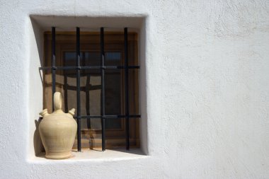 İspanyol tipik kavanoz penceresinde (yatay)