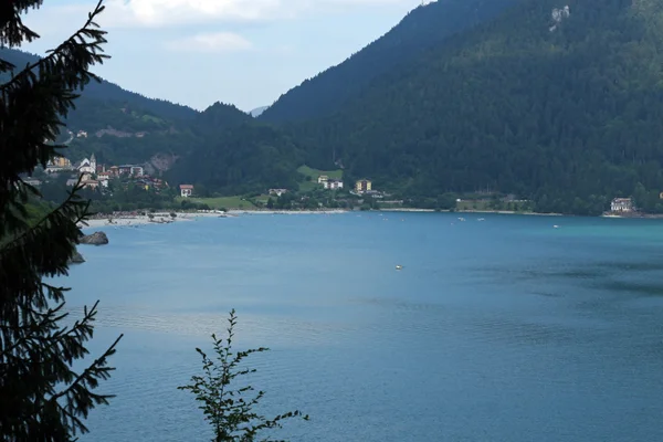 Molveno lake during summer — Stock Photo, Image