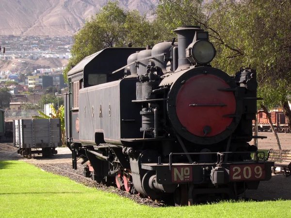 La botella verde estación de tren — Foto de Stock