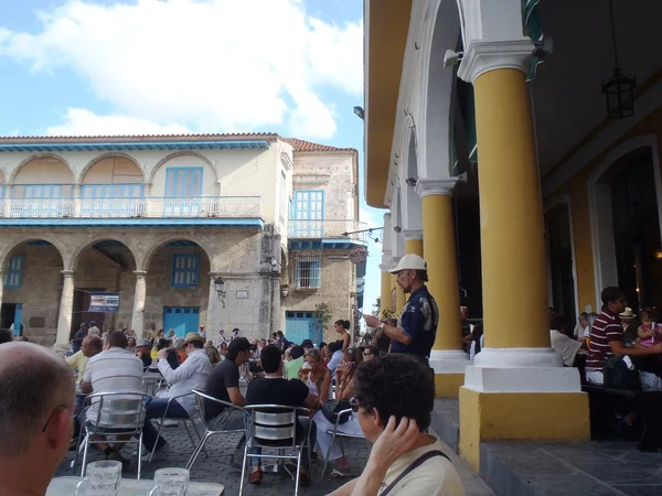Utcai jelenet Havannában, Kubában. — Stock Fotó