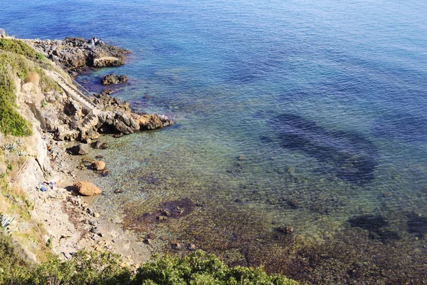 Promontorio sobre el mar —  Fotos de Stock