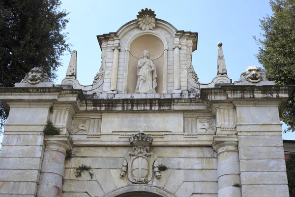 Porta Romana a Sarzana — Foto Stock