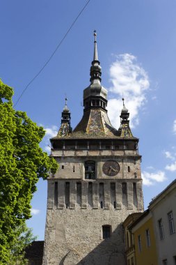 Sighisoara, Romanya - 29 Nisan 2018: Çan kulesi Sighisoara görünümü