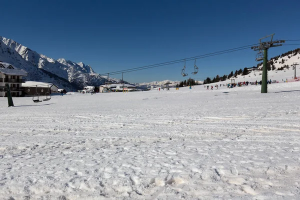 Passo Del Tonale Itália Fevereiro 2021 Pessoas Neve Durante Temporada — Fotografia de Stock