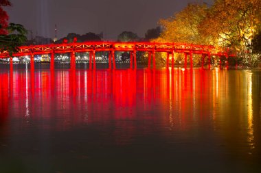 Hanoi, Vietnam - 25 Aralık 2016: Hoan kiem Gölü