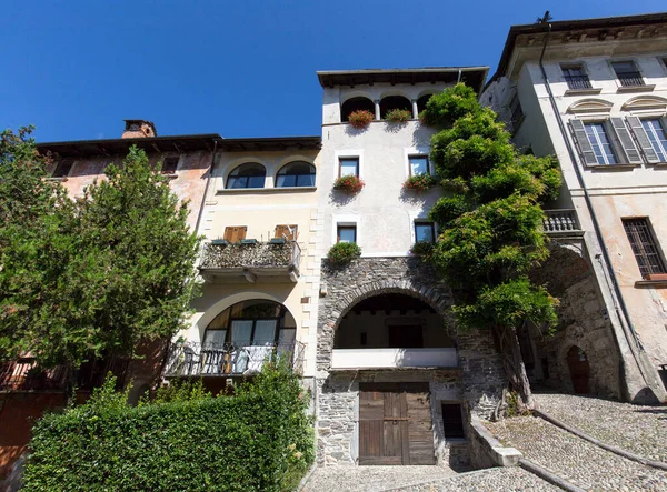 Orta San Giulio Itália Agosto 2020 Edifícios Orta San Giulio — Fotografia de Stock