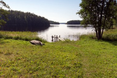 Finlandiya göl bölgesinde yaz mevsimi
