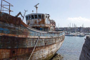 Camaret Sur Mer, Fransa - 19 Ağustos 2016: Camaret sur Mer 'deki tekne manzarası 