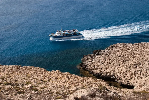 Tourist boat — Stock Photo, Image