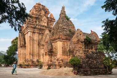 Vietnam cham kuleleri