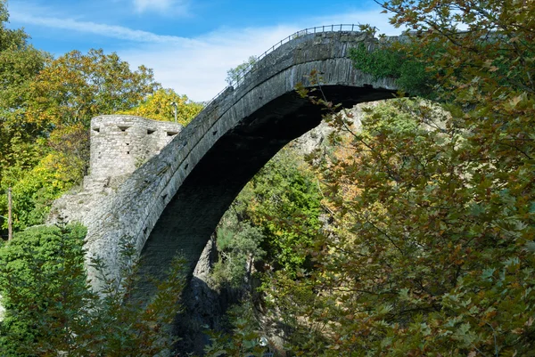 Vecchio ponte in Grecia — Foto Stock