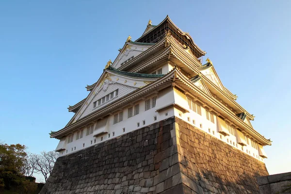 日本大阪 2017年11月27日 日本大城堡中最有名的草冠城堡 — 图库照片
