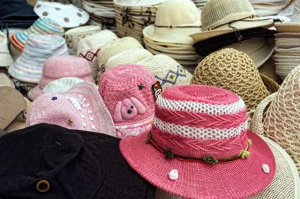 Grupo de sombreros de mujer —  Fotos de Stock