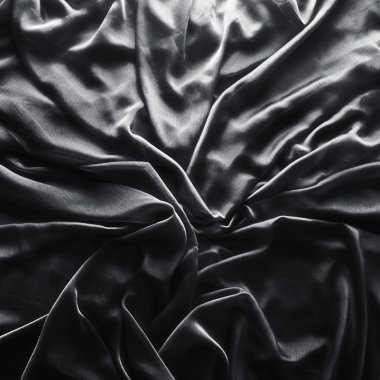 katlanmış kumaş akan