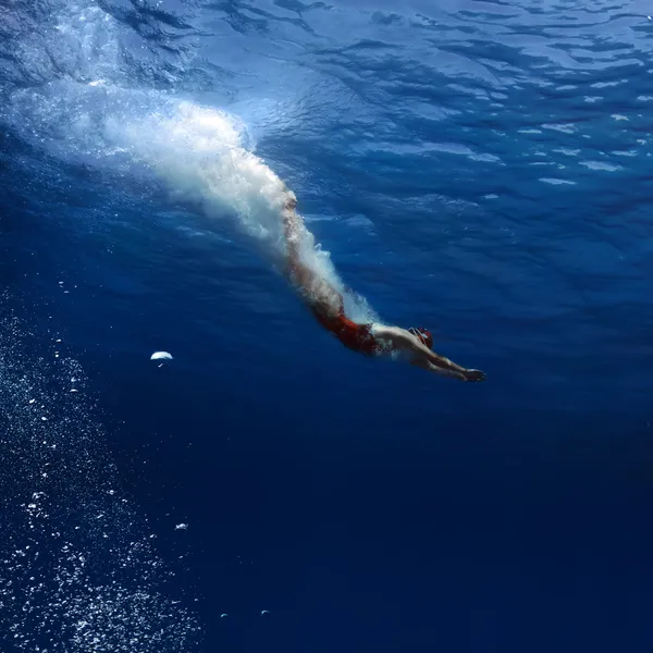 Professional female swimmer — Stock Photo, Image