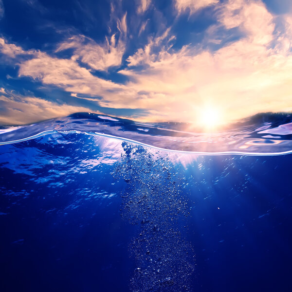 красивый закат на море