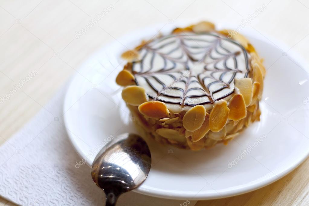 Pistachio cake