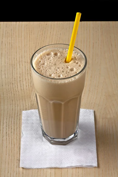 Batido de chocolate en un vaso — Foto de Stock