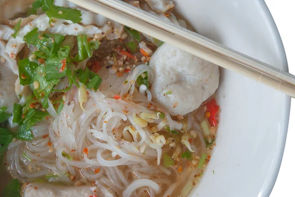 Tom yum noodlesoep. Thaise stijl pittige noodlesoep - Thaise keuken — Stockfoto