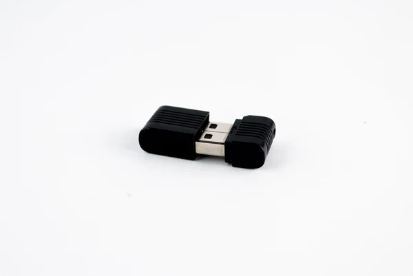 USB флэш-памяти изолированы на белом фоне — стоковое фото
