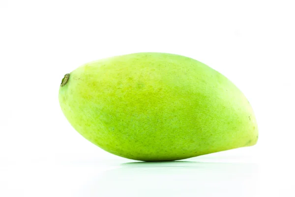 Mangó - mangó elszigetelt fehér background - zöld és sárga mangó — Stock Fotó