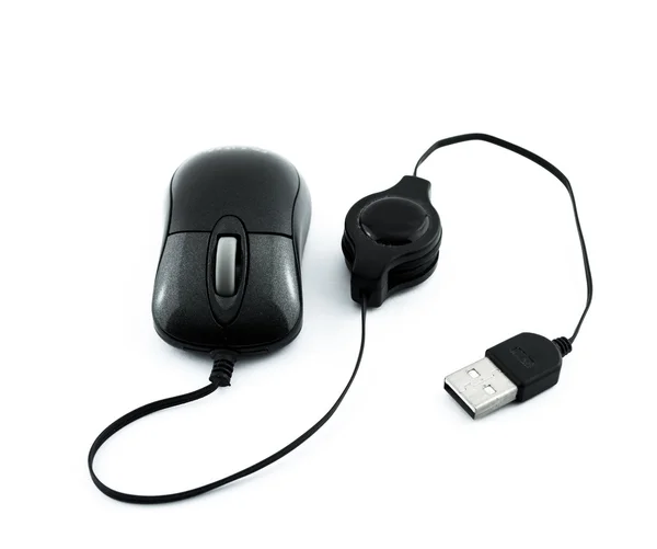 Souris d'ordinateur laser noir avec fil USB isolé sur fond blanc — Photo