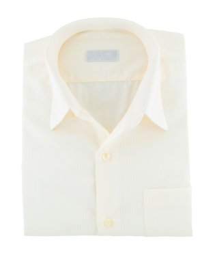 Beyaz arka plan üzerinde izole sarı katlanmış gömlek