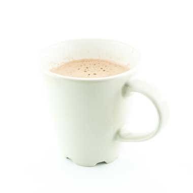 beyaz zemin üzerine sıcak çikolata