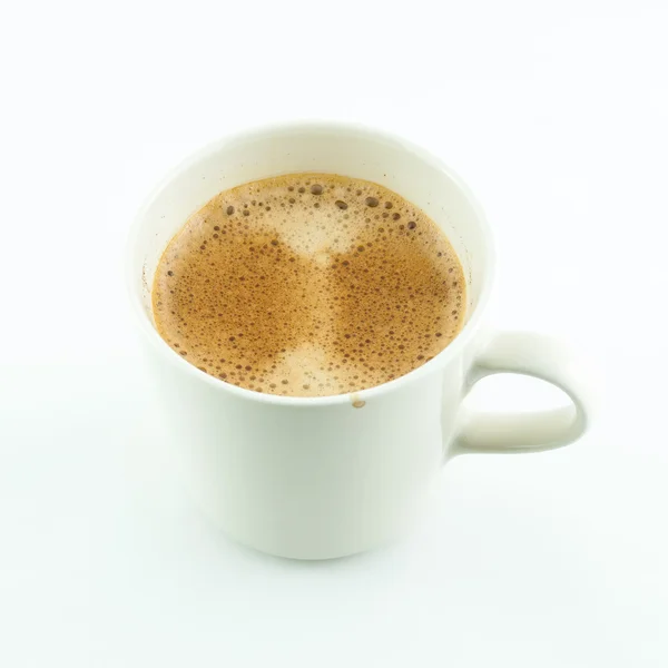 Una taza de café expreso sobre fondo blanco — Foto de Stock