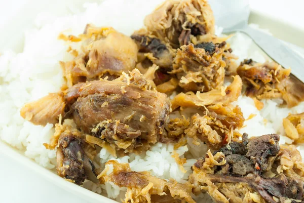 Pollos fritos de cerca con arroz —  Fotos de Stock