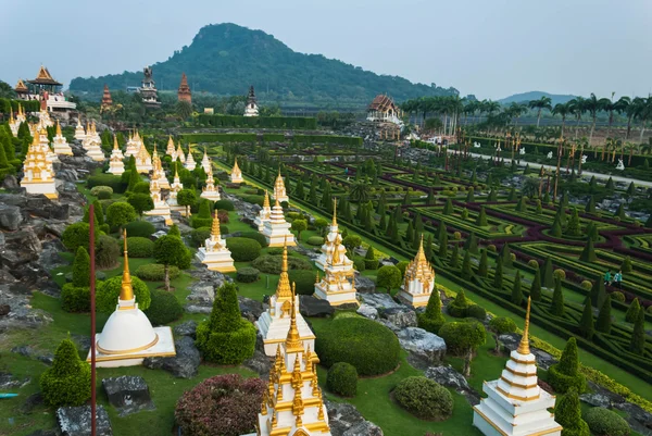Сад Нонг Нуч в Паттайе, Таиланд — стоковое фото