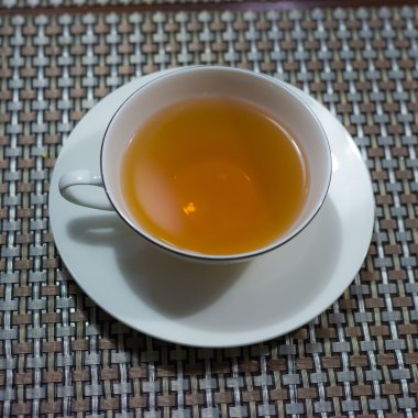 siyah çay içmek için hazır tablo.
